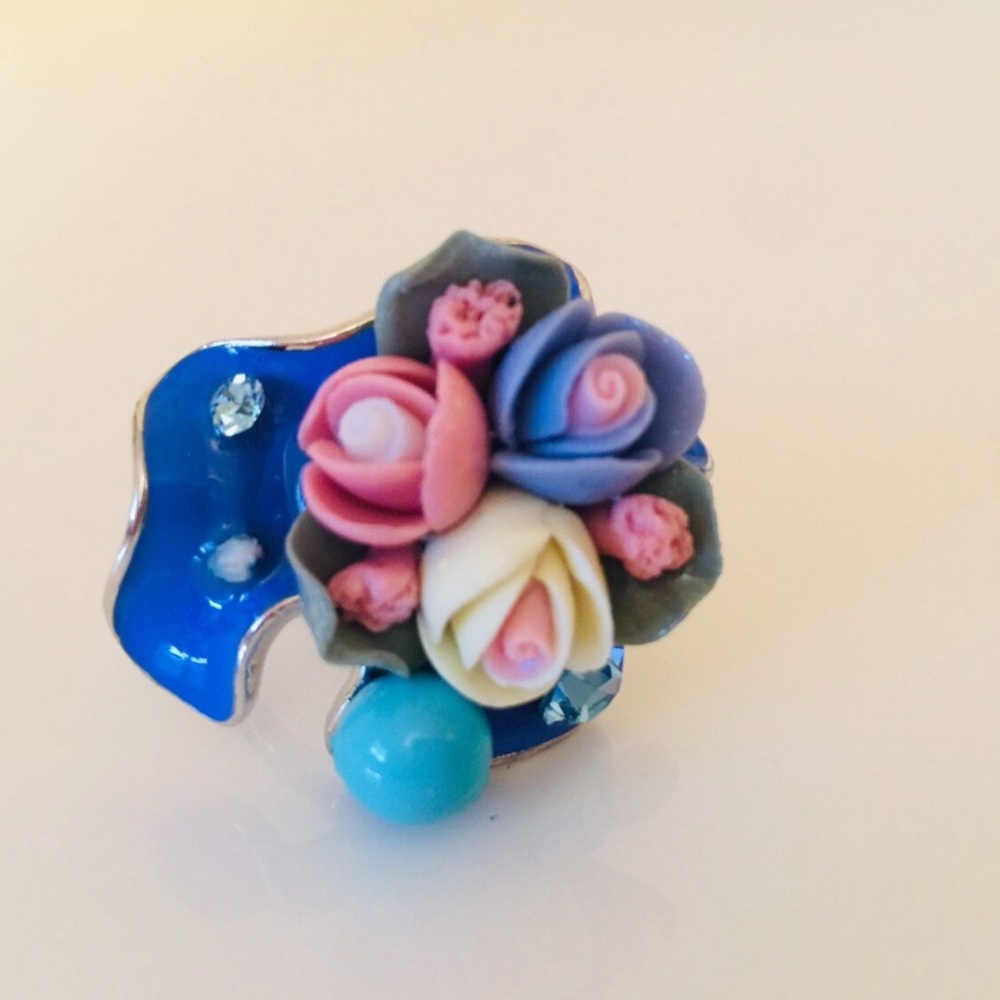 Porcelain flower ring (new)